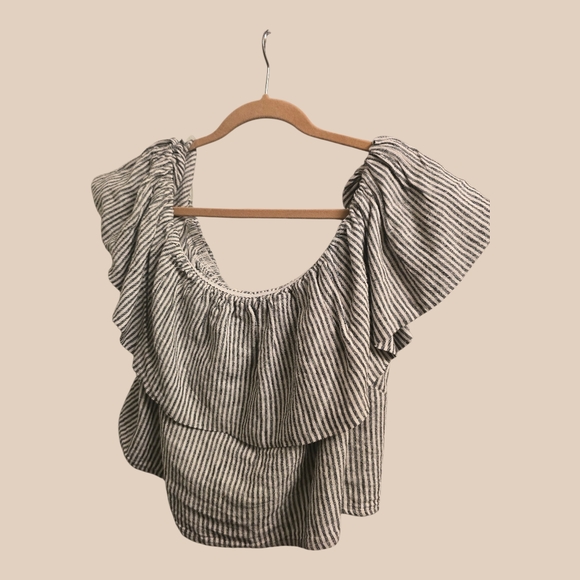 a new day Tops - Womens Sleeveless Blouse~Gray & White NEW